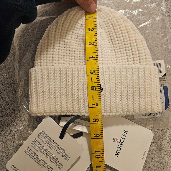 Moncler Berretto Tricot 100% Virginia Wool Beanie Hat - Picture 3 of 10
